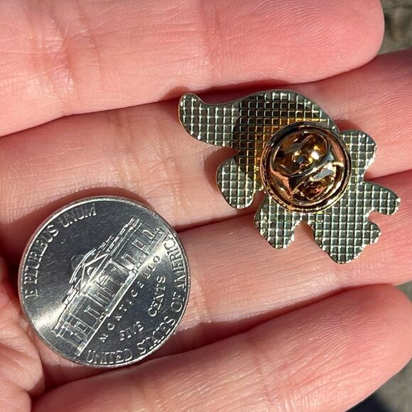 Dinosaur White Frosted Animal Cookie Enamel Pin - Picture 8 of 9